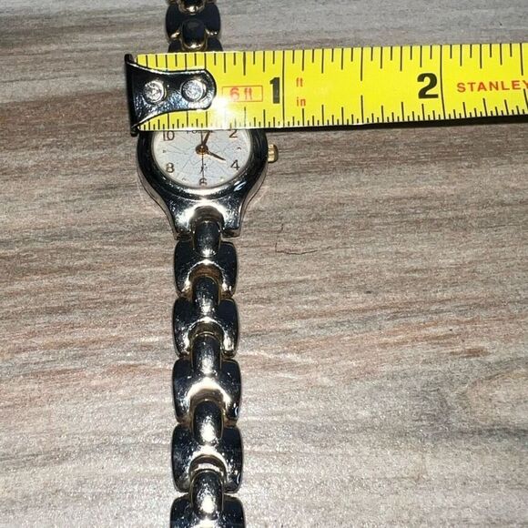 Fossil F2 Women Watch Stainless Silver Tone Steel New Battery White Quartz Y2K - Picture 3 of 6